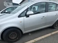Gebraucht Opel Corsa 75 PS (55 kW) 2014 Silber Kleinwagen