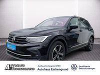 Gebraucht VW Tiguan Active 150 PS (110 kW) 2021 Deep black perleffekt (metallic) SUV