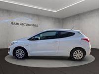 Gebraucht Hyundai i30 110 PS (80 kW) 2016 Weiß Coupé