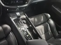 Gebraucht Volvo XC60 190 PS (139 kW) 2019 Weiß SUV