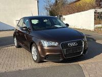 Gebraucht Audi A1 Attraction 90 PS (66 kW) 2013 Teakbraun metallic Kleinwagen