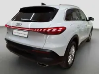 Gebraucht Audi Q5 204 PS (150 kW) 2025 Gletscherweiß metallic SUV