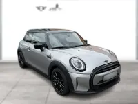 Gebraucht Mini Cooper Classic 136 PS (100 kW) 2024 Grau metallic Kleinwagen