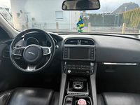 Gebraucht Jaguar F-Pace 250 PS (183 kW) 2017 Weiß SUV