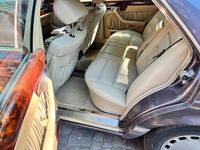 Second-hand Mercedes E420 224 CP (164 kW) 1990 Berlinǎ