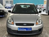 Gebraucht Ford Fiesta Ambiente 60 PS (44 kW) 2007 Silber Kleinwagen