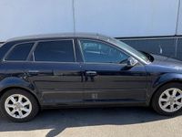 Second-hand Audi A3 Ambiente 160 CP (117 kW) 2010 Albastru Hatchback