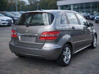 Gebraucht Mercedes B160 95 PS (69 kW) 2009 Grau Van / Kleinbus