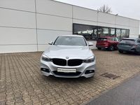 Gebraucht BMW 330 M Sport 252 PS (185 kW) 2017 Glaciersilber metallic Limousine