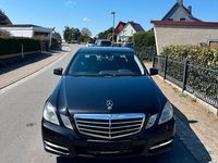 Gebraucht Mercedes E250 Avantgarde 204 PS (150 kW) 2009 Schwarz Limousine