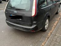 Gebraucht Ford Focus 101 PS (74 kW) 2009 Schwarz Kombi