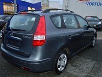 Gebraucht Hyundai i30 Classic 90 PS (66 kW) 2010 Grau Kombi