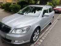 Używany Skoda Octavia Elegance 105 KM (77 kW) 2011 Srebrny Kombi
