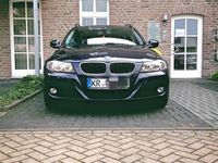 Gebraucht BMW 318 143 PS (105 kW) 2010 Blau metallic Kombi