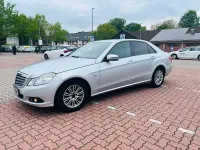 Gebraucht Mercedes E220 170 PS (125 kW) 2009 Silber Limousine