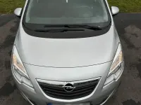 Gebraucht Opel Meriva 101 PS (74 kW) 2010 Silber Van / Kleinbus