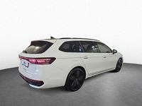 Gebraucht VW Passat R-line 193 PS (141 kW) 2026 Pure white uni / grenadillschw Kombi