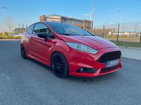 Gebraucht Ford Fiesta ST 186 PS (136 kW) 2014 Rot Kleinwagen