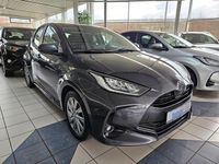 Gebraucht Toyota Yaris Team 125 PS (91 kW) 2022 Grau Kleinwagen