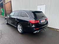Gebraucht Mercedes E220 194 PS (142 kW) 2017 Schwarz Kombi