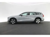 Gebraucht Volvo V60 CC Plus 197 PS (144 kW) 2024 Grau Kombi