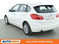 Gebraucht BMW 216 Active Tourer Performance 116 PS (85 kW) 2015 Weiß Van / Kleinbus