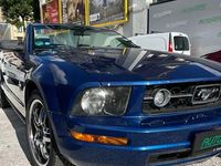Second-hand Ford Mustang 213 CP (156 kW) 2008 Albastru Cabrio