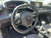 Gebraucht Peugeot 208 Allure 101 PS (74 kW) 2022 Schwarz Kleinwagen
