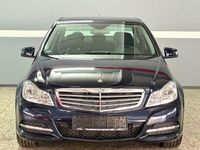 Gebraucht Mercedes C180 156 PS (114 kW) 2011 Blau Limousine