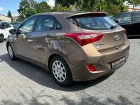 Gebraucht Hyundai i30 99 PS (72 kW) 2014 Gold Limousine
