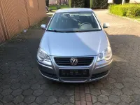 Gebraucht VW Polo 64 PS (47 kW) 2005 Grau Kleinwagen