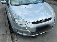 Second-hand Ford S-MAX 140 CP (102 kW) 2006 Argintiu Monovolum