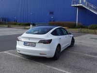 Gebraucht Tesla Model 3 Standard Range Plus 225 kW (306 PS) 2021 Weiß Limousine