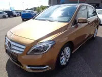Gebraucht Mercedes B200 156 PS (114 kW) 2012 Canyonbeige Kleinwagen
