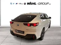 Gebraucht BMW X2 Luxury Line 156 PS (114 kW) 2025 Alpinweiß uni SUV