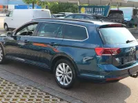 Gebraucht VW Passat Business 150 PS (110 kW) 2024 Blau Kombi