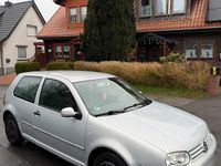 Gebraucht VW Golf IV 75 PS (55 kW) 2000 Silber Kleinwagen