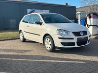 Gebraucht VW Polo 60 PS (44 kW) 2007 Weiß Kleinwagen