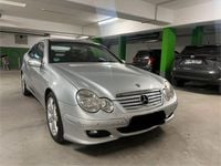 Gebraucht Mercedes CL200 163 PS (119 kW) 2007 Silber Coupé