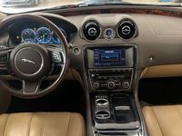 gebraucht Jaguar XJ Premium Luxury AWD/Panorama/BelüftStz/Xen/