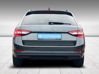 gebraucht Skoda Superb Superb Combi AmbitionCombi Ambition 2.0TDI DSG AHK Sitzheizung