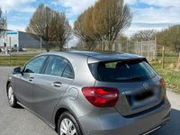 Gebraucht Mercedes A160 102 PS (75 kW) 2016 Grau Limousine