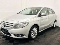 Gebraucht Mercedes B180 122 PS (89 kW) 2013 Silber Van / Kleinbus