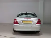 Gebraucht Mercedes E320 Elegance 224 PS (164 kW) 2004 Brillantsilber metallic Limousine