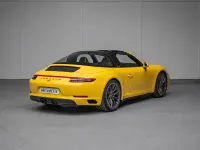 Gebraucht Porsche 911 Carrera 4 GTS Targa 450 PS (330 kW) 2018 Gelb Cabrio