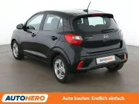 Gebraucht Hyundai i10 Trend 67 PS (49 kW) 2022 Schwarz Kleinwagen