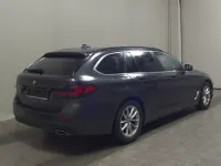 Gebraucht BMW 520 Performance 190 PS (139 kW) 2023 Grau Limousine