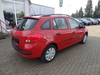 Gebraucht Renault Clio GrandTour Expression 75 PS (55 kW) 2010 Rot Kombi