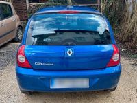 Gebraucht Renault Clio II 75 PS (55 kW) 2007 Blau Kleinwagen