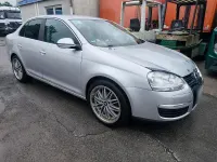 Gebraucht VW Jetta 120 PS (88 kW) 2006 Silber Limousine